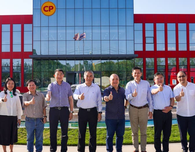 新加坡考察团一行莅临正大集团内蒙古区参观考察